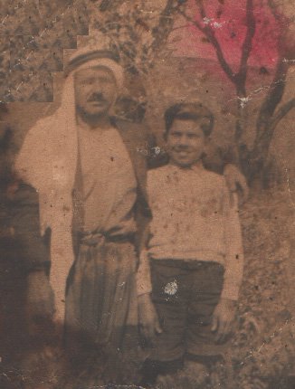 Picture for al-Bassa Village - Palestine: : هذه الصورة اخذت في البصة قبل عام 1948 في الصورة ابو محمود شبيب