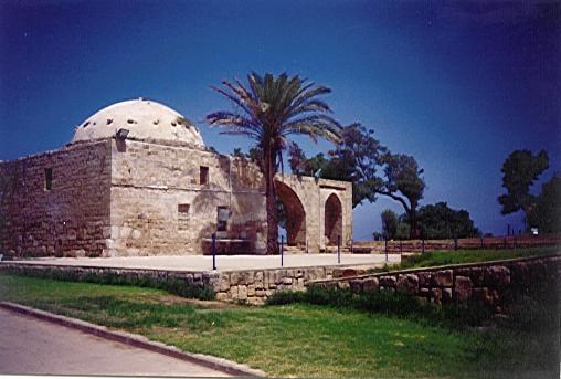 صورة لقرية الزيب - فلسطين: : جامع الزيب -1992