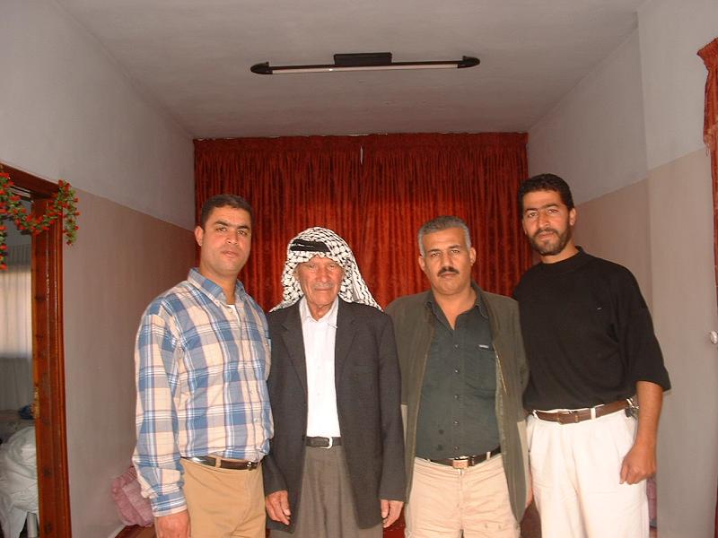 صورة لقرية الفالوجة - فلسطين: : Ishaq Awadh Ayyoub and Hajj Mohd Abed Khaled Ayyoub with Sons Mahmoud and Abdul Karim