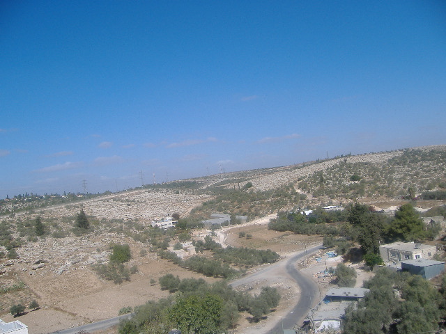 صورة لقرية بيت سيرا - فلسطين: : مدخل قريه بيت سيرا