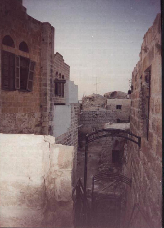 صورة لقرية دير أستيا - فلسطين: : البلدة القديمة -منظر داخلي