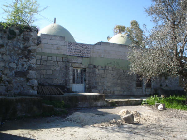 صورة لقرية جنيد - فلسطين: : ضريح او مقام