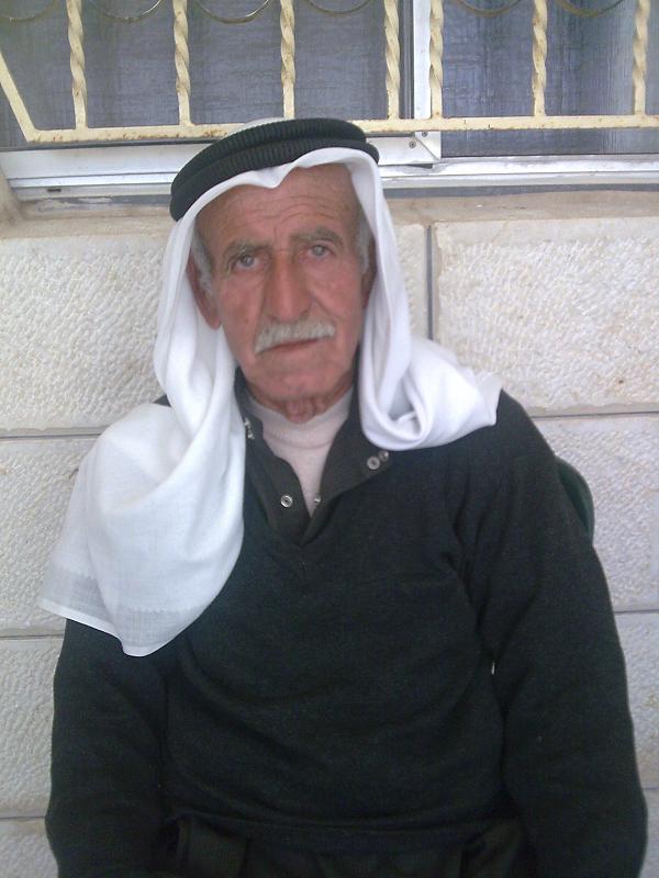 صورة لقرية قلنديه - فلسطين: : الحاج ابو حاتم (اطال الله في عمره)