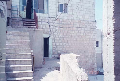صورة لقرية رمون - فلسطين: : المباني القديمة # 45
