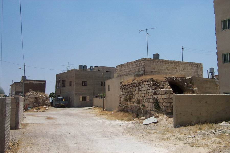صورة لقرية رمون - فلسطين: : المباني القديمة # 73