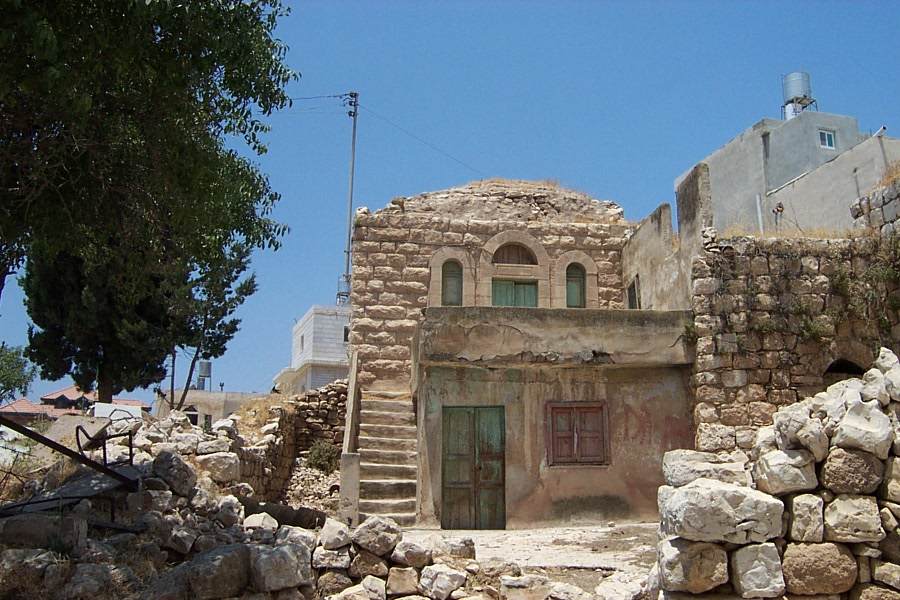 صورة لقرية رمون - فلسطين: : المباني القديمة # 76