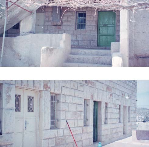 صورة لقرية رمون - فلسطين: : المباني القديمة # 83