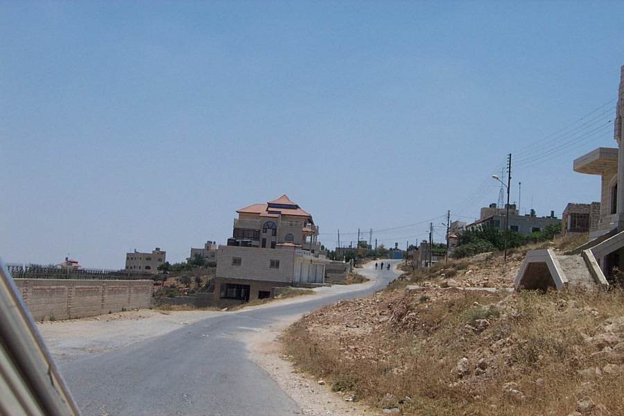 صورة لقرية رمون - فلسطين: : منظر عام من البلدة