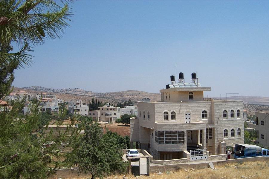 صورة لقرية رمون - فلسطين: : منظر عام من البلدة