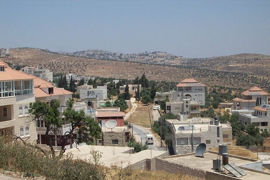 صورة لقرية رمون - فلسطين: : منظر عام من البلدة