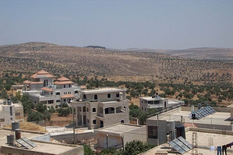 صورة لقرية رمون - فلسطين: : منظر عام من البلدة