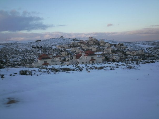 صورة لقرية رمون - فلسطين: : Snow pic taken from the mountin called Eljabal area 31/1/2008