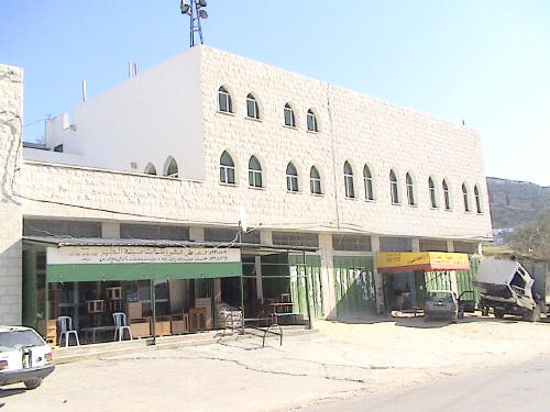 صورة لقرية سيلة الظهر - فلسطين: : مسجد بن تيمية