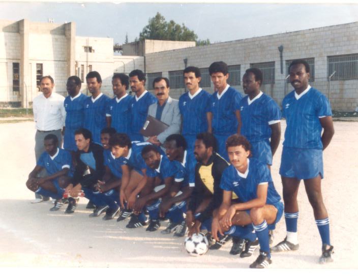 صورة لمخيم مخيم طولكرم - فلسطين: : Tulkarm R.C. - مخيّم طولكرم : فريق مركز شباب طولكرم 1987م