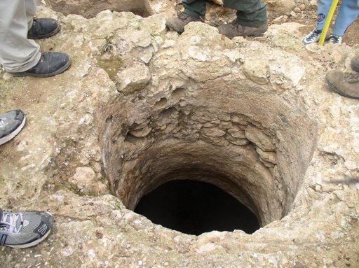 صورة لمدينة الظاهريه - فلسطين: : من آبار طانا